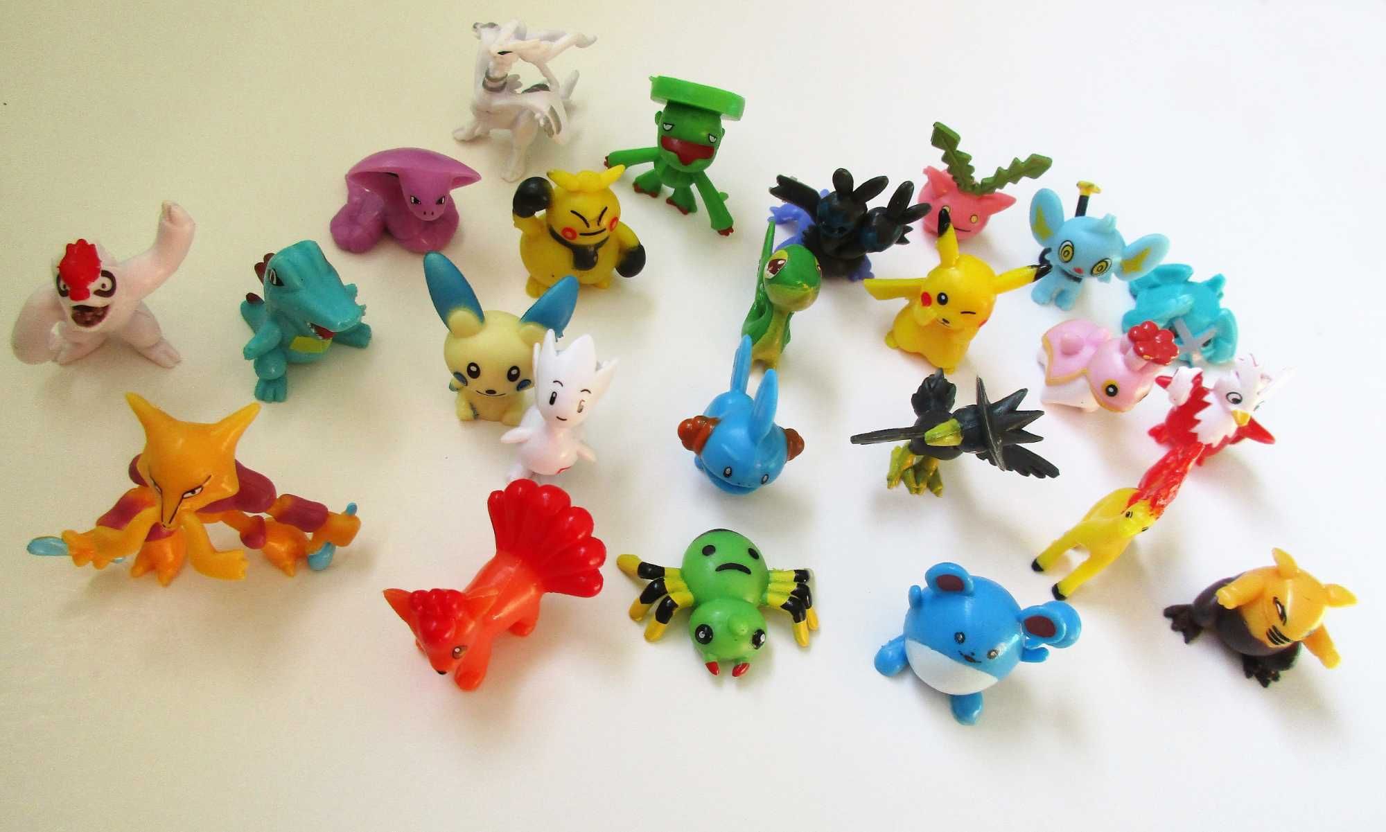Pack 24 pokémons miniatura