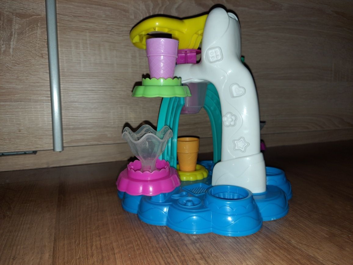 PLAY DOH zestaw lodziarnia