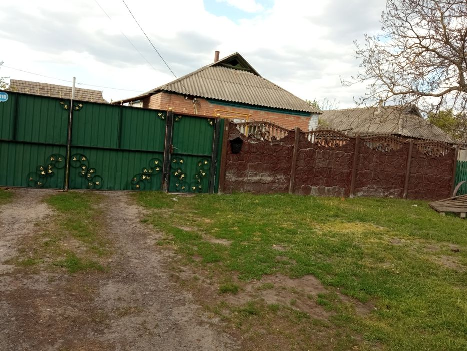 Продам будинок, з велик,учасником,,ціна дог