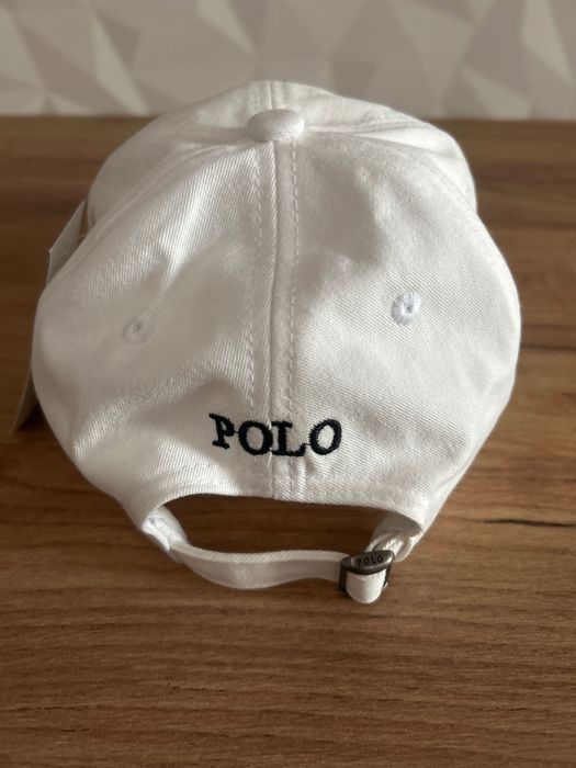 Biała czapka Ralph Lauren – nowa z metkami