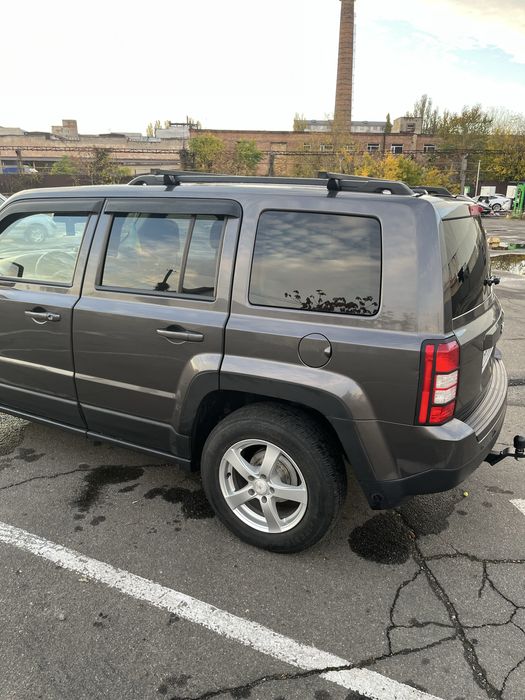 Продам авто Jeep Patriot