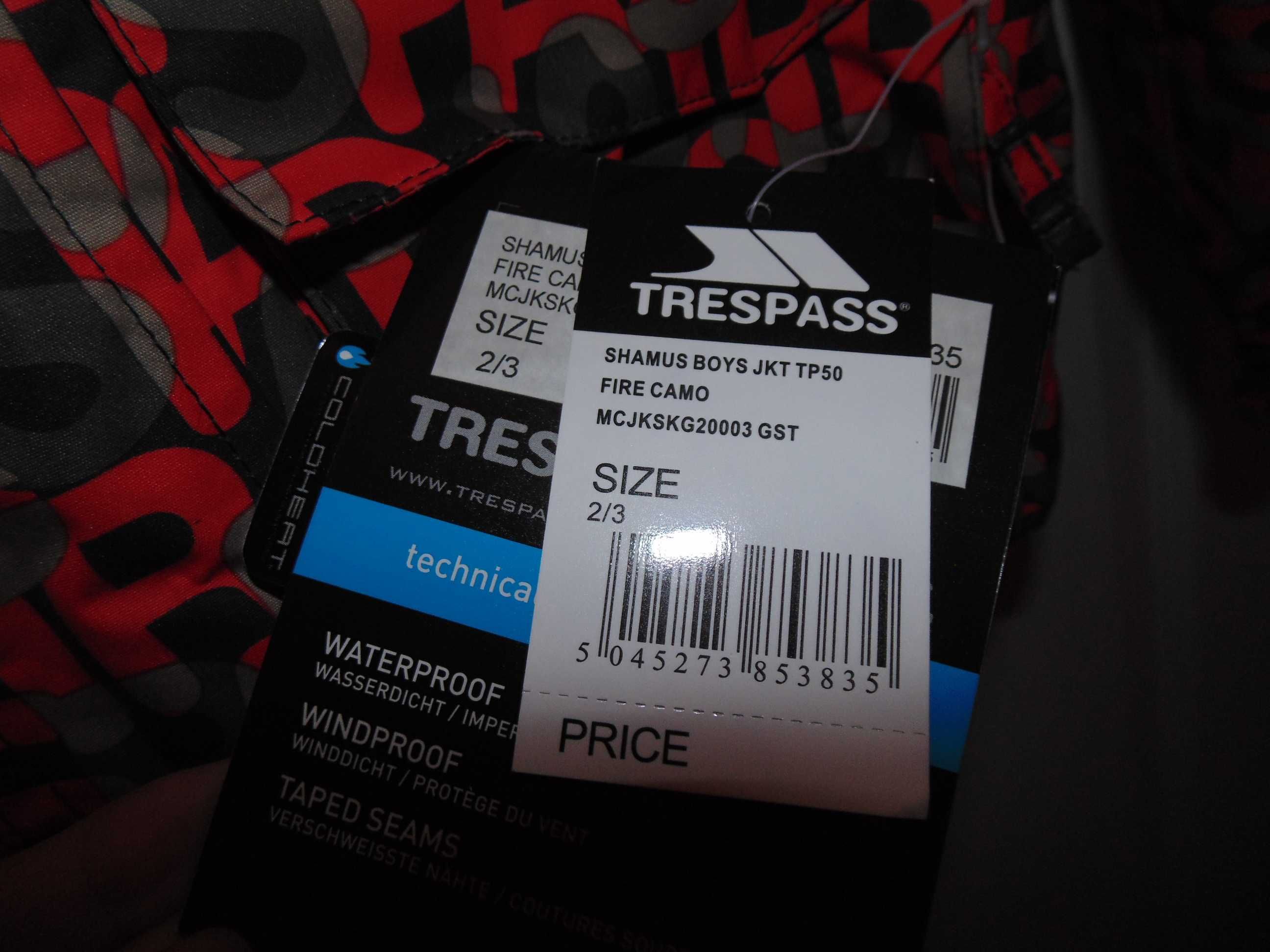 Яркая зимняя термо куртка Trespass.Размер 2-3г. 92-98см.Новая