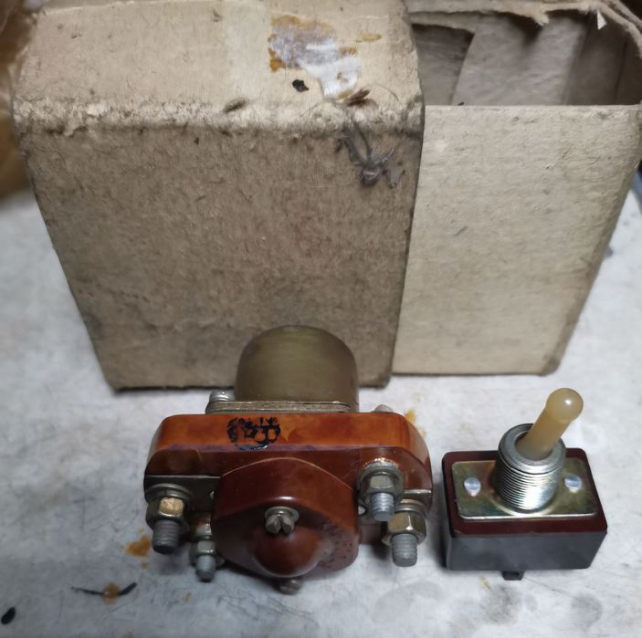 Вимикач маси  новий