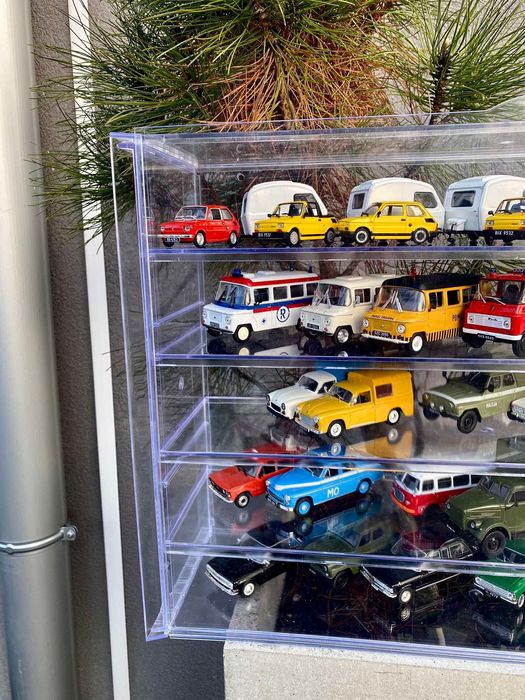 Gablotka pleksi na modele aut PRL,ciężarówki,autobusy