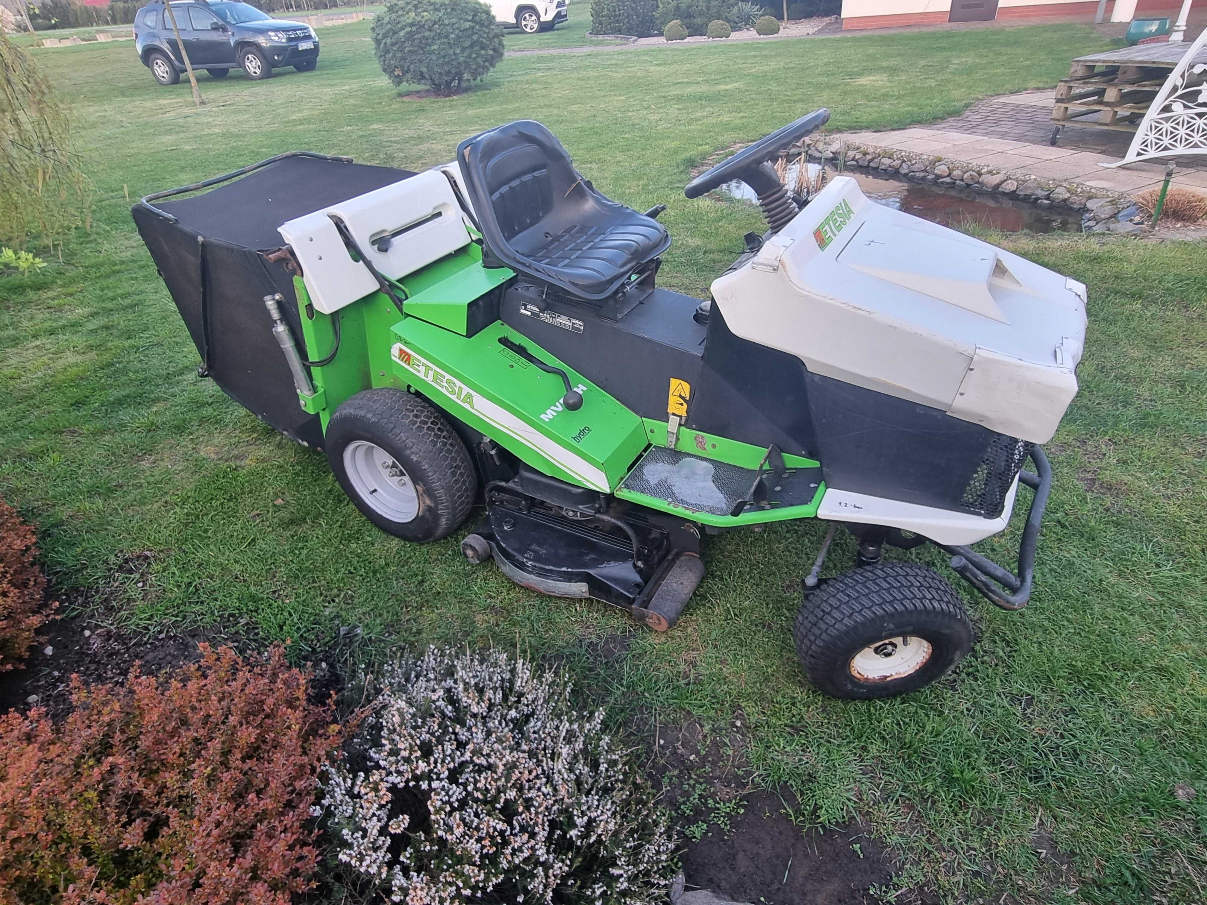 Kosiarka traktorek Etesia Hydro 100