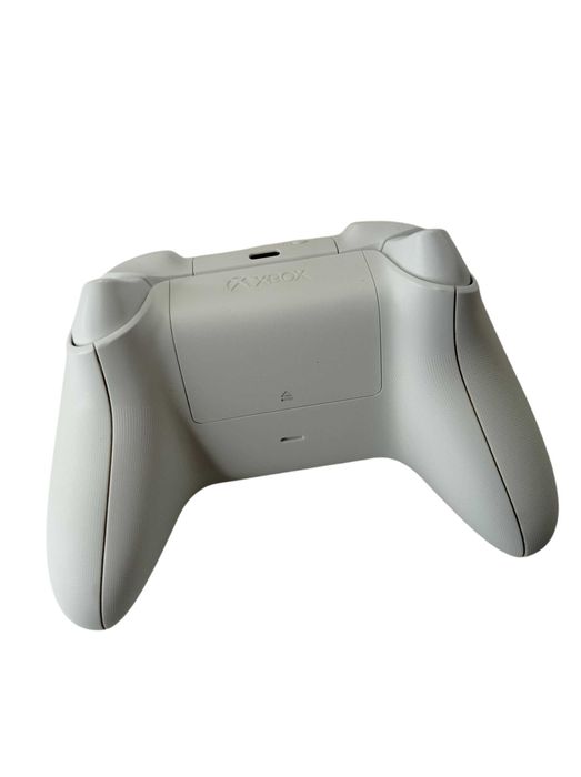 Konsola Xbox Series S + Pad + 6 akumulatorów Warta + ładowarka