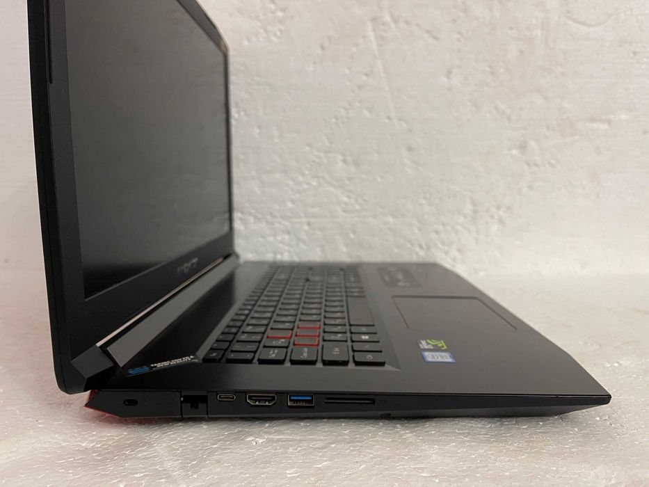 17.3 Экран Acer PREDATOR  (Intel Core i7)  Видео GTX (6 ГБ)  СТАЛКЕР 2