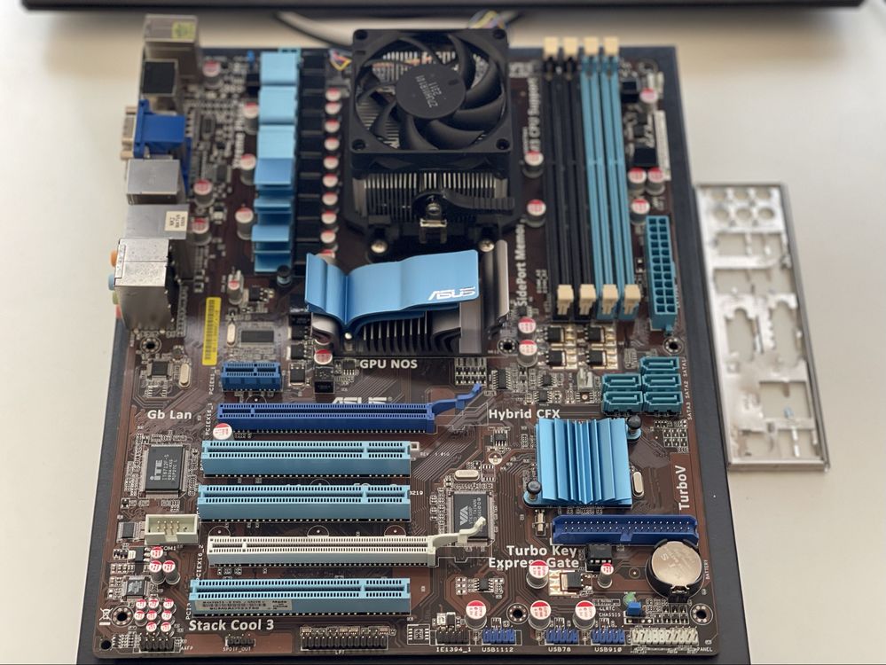 Материнская плата Asus M4A785TD-V Evo AM3 / AMD 785 + AMD Phenom 1045T