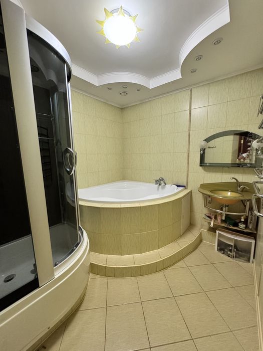 Оренда 2к квартири за Порт Сіті