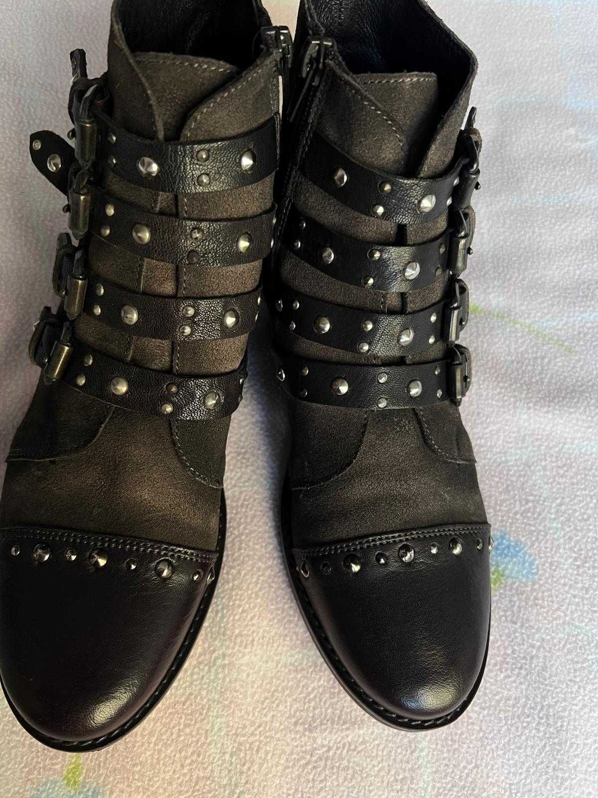 Botins em pele castanhos bronze Tapadas