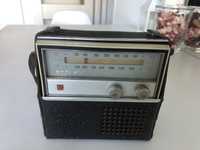 Radio Beta 402 z pokrowcem
