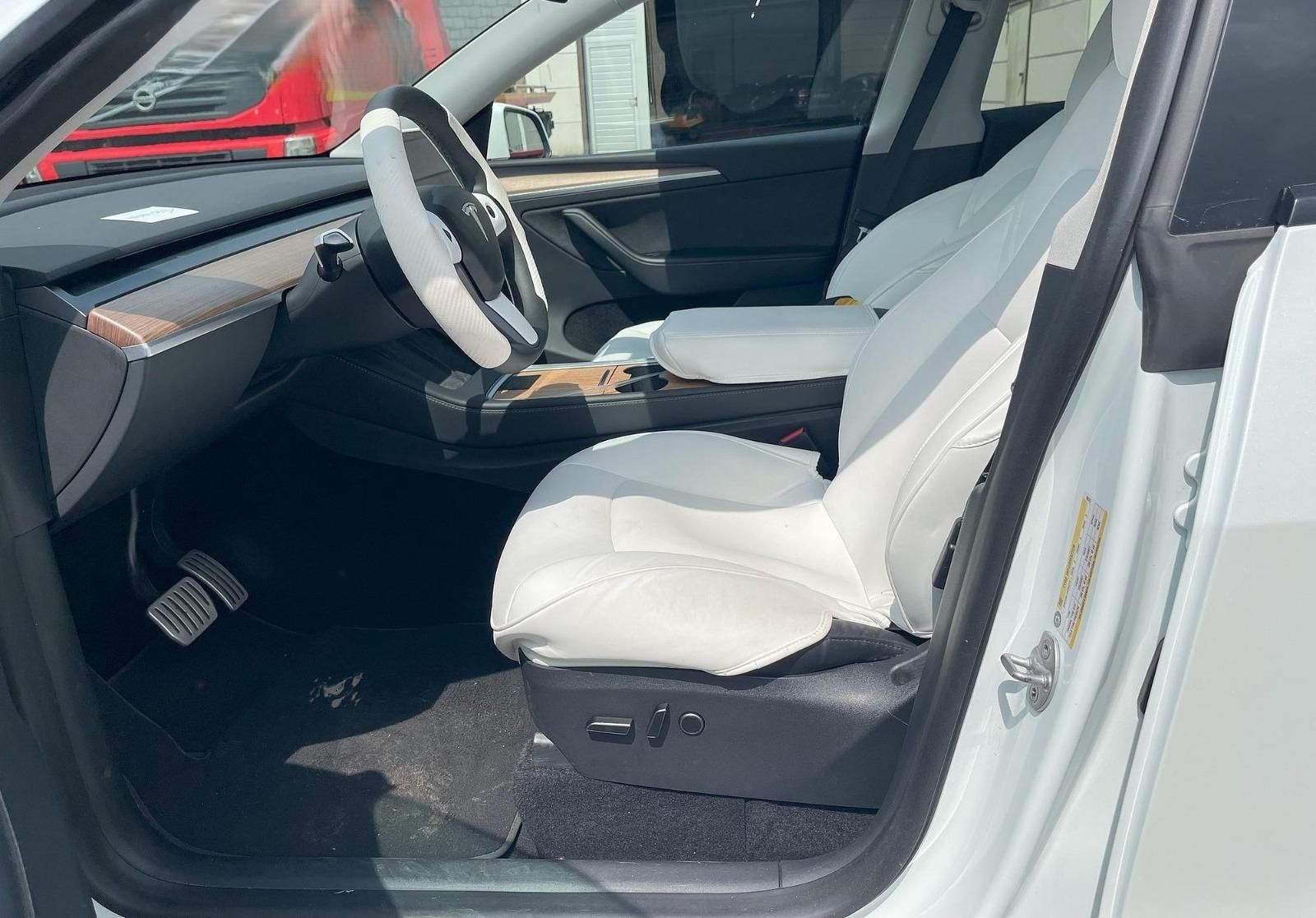 TESLA Model Y performance 534 cvs AWD