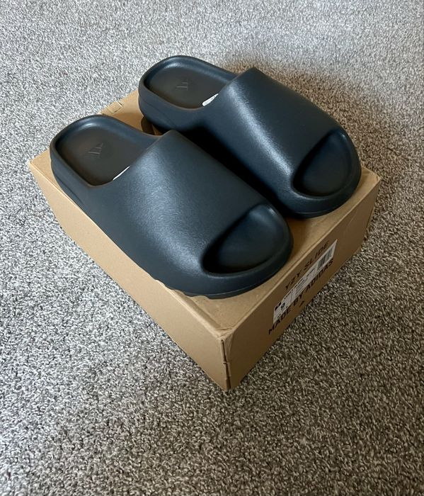 Klapki Yezzy Slide Onyx czarne 43 Kanye West y2k style