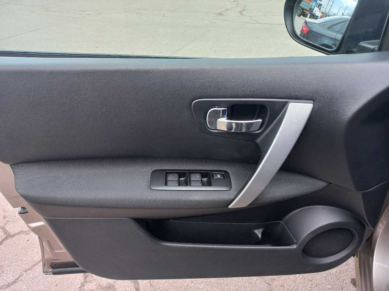 Продам Nissan Qashqai