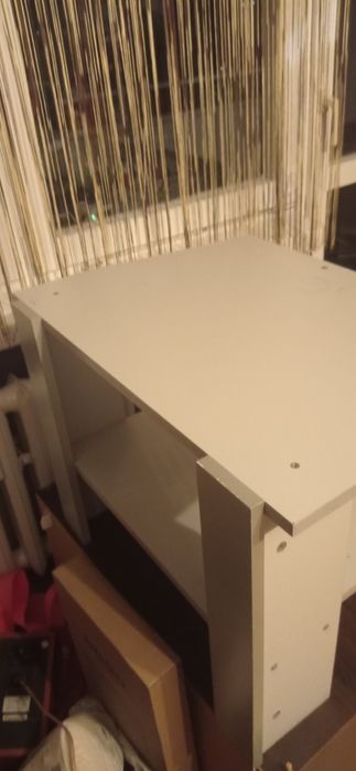 Oddam stolik za darmo