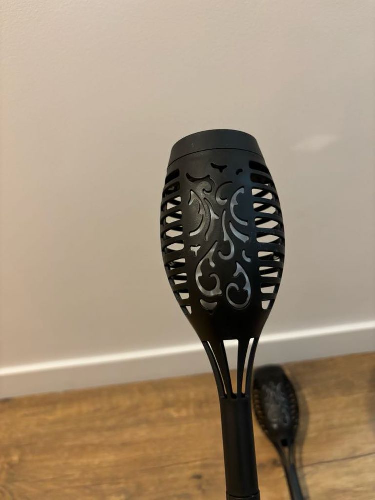 Lampa solarna ogrodowa świecąca ogrodowa na czujnik efekt plomienia x8