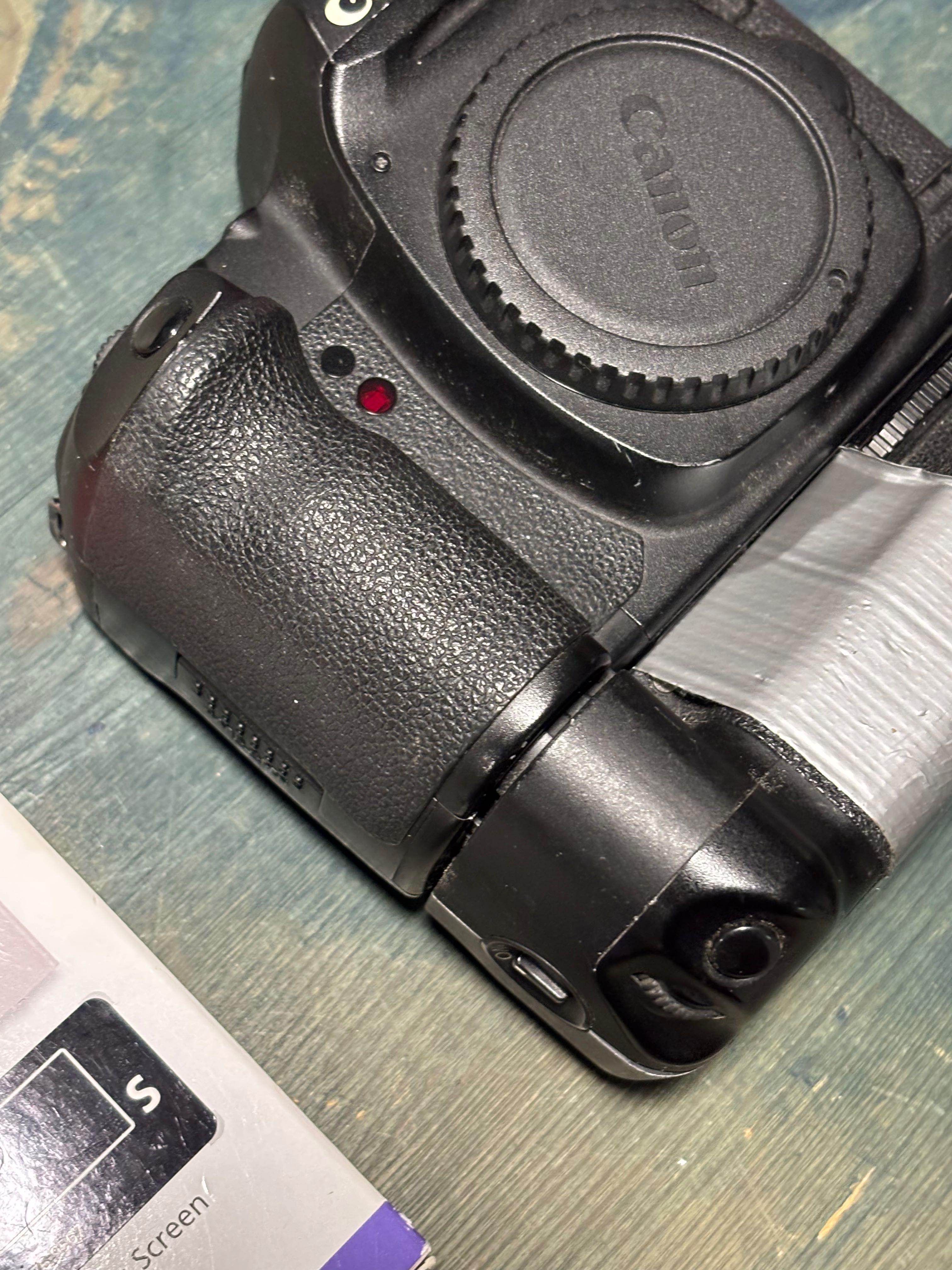 CAnon EOS 5d mk II + grip. Uszkodzony