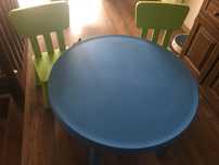 Ikea Mammut stolik +2 krzesla