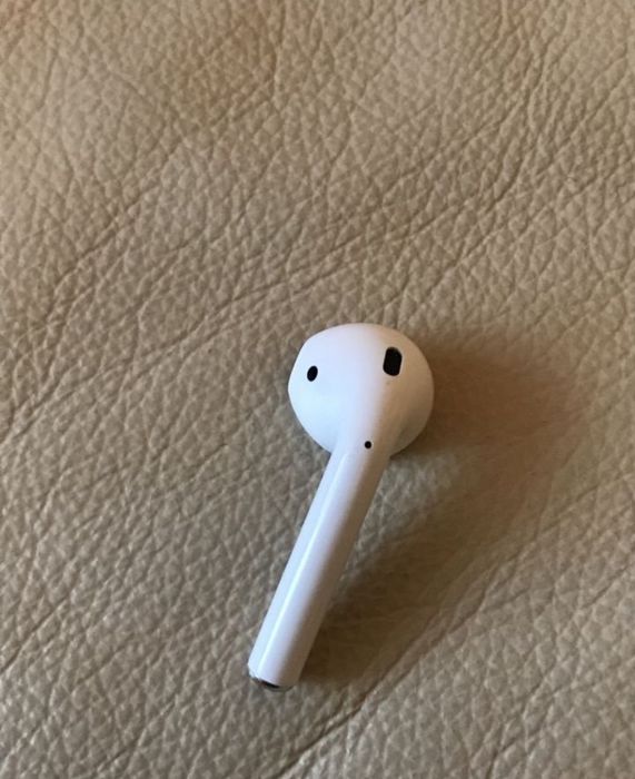 Airpods левый А2031 A2032 второе поколение