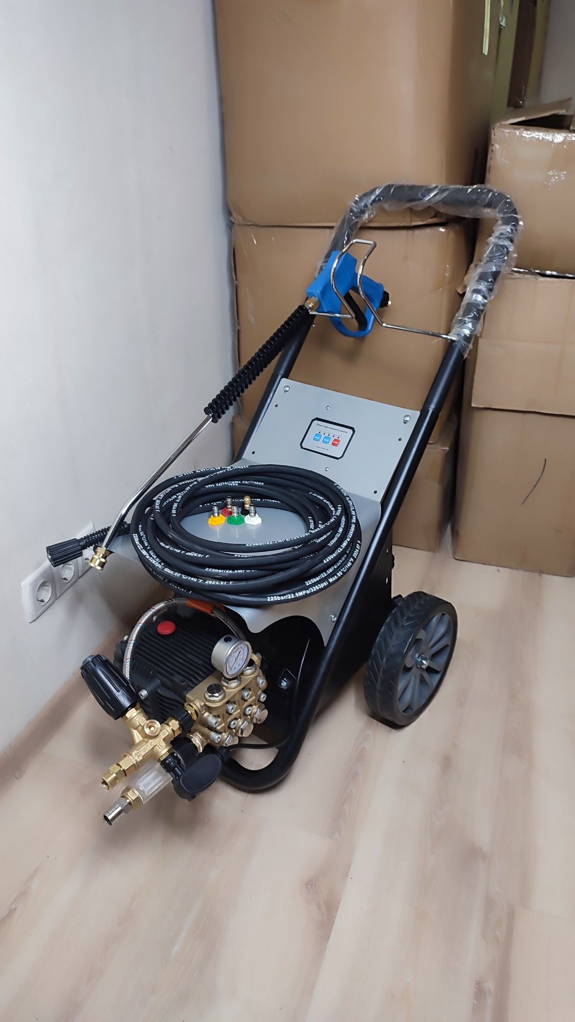 Мийка високого тиску 220вольт, мінімийка керхер. Karcher мойка