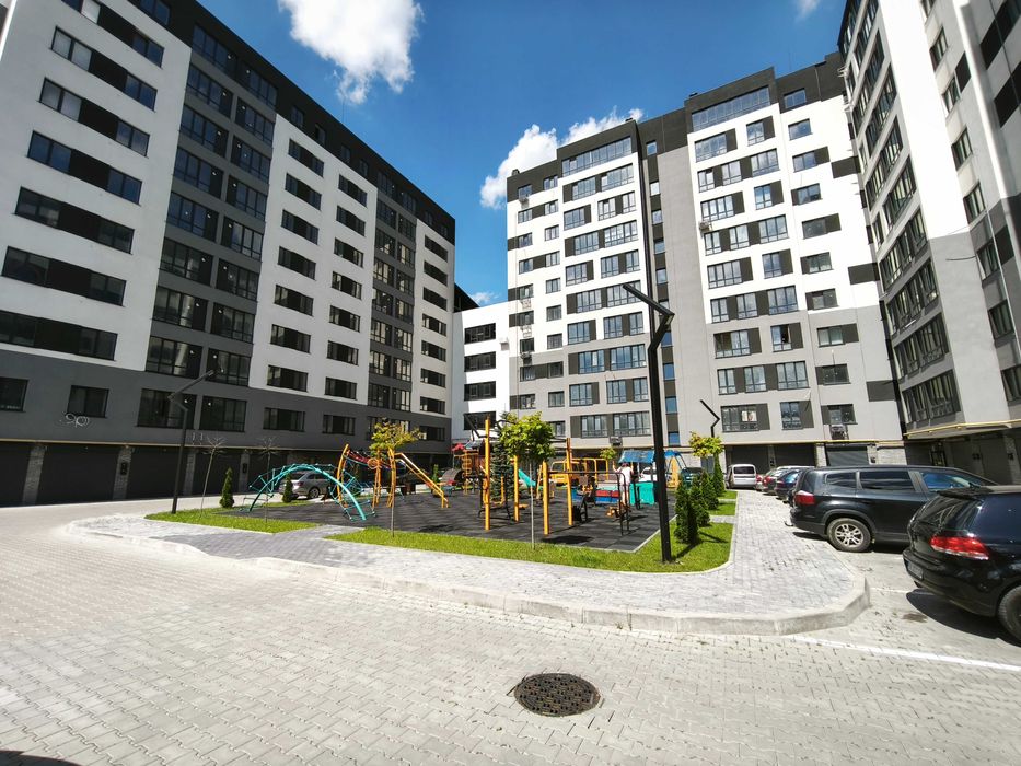 Продаж. 3к квартира, Виставка, ЖК Автобіографія