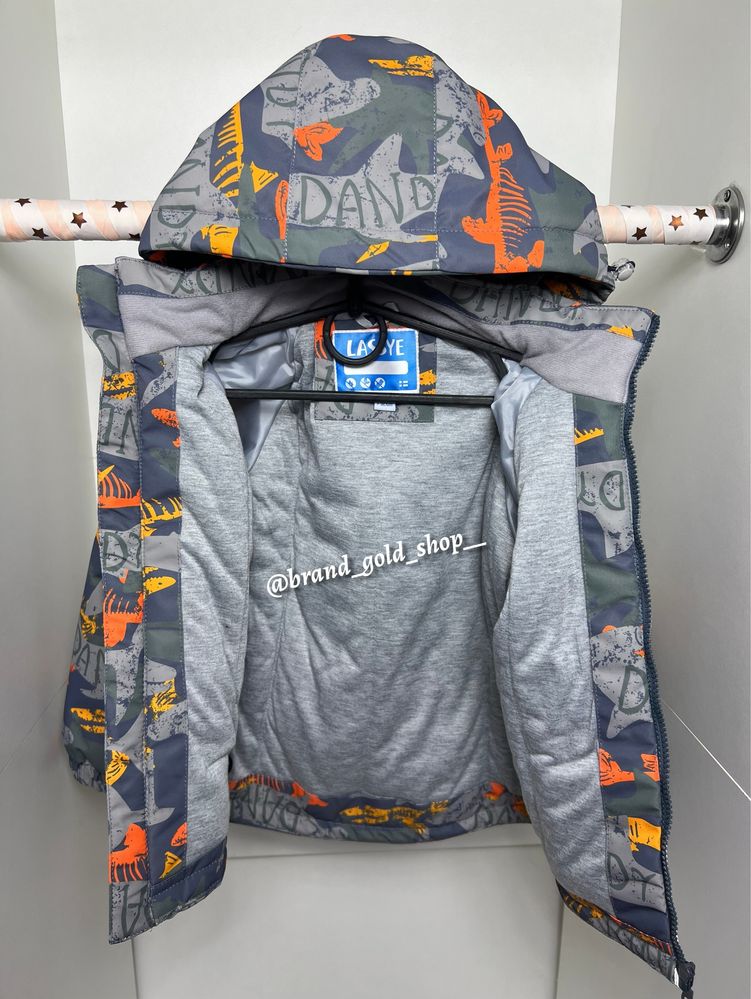 Демісезонна термо куртка для хлопчика Lassye  акули 98,104