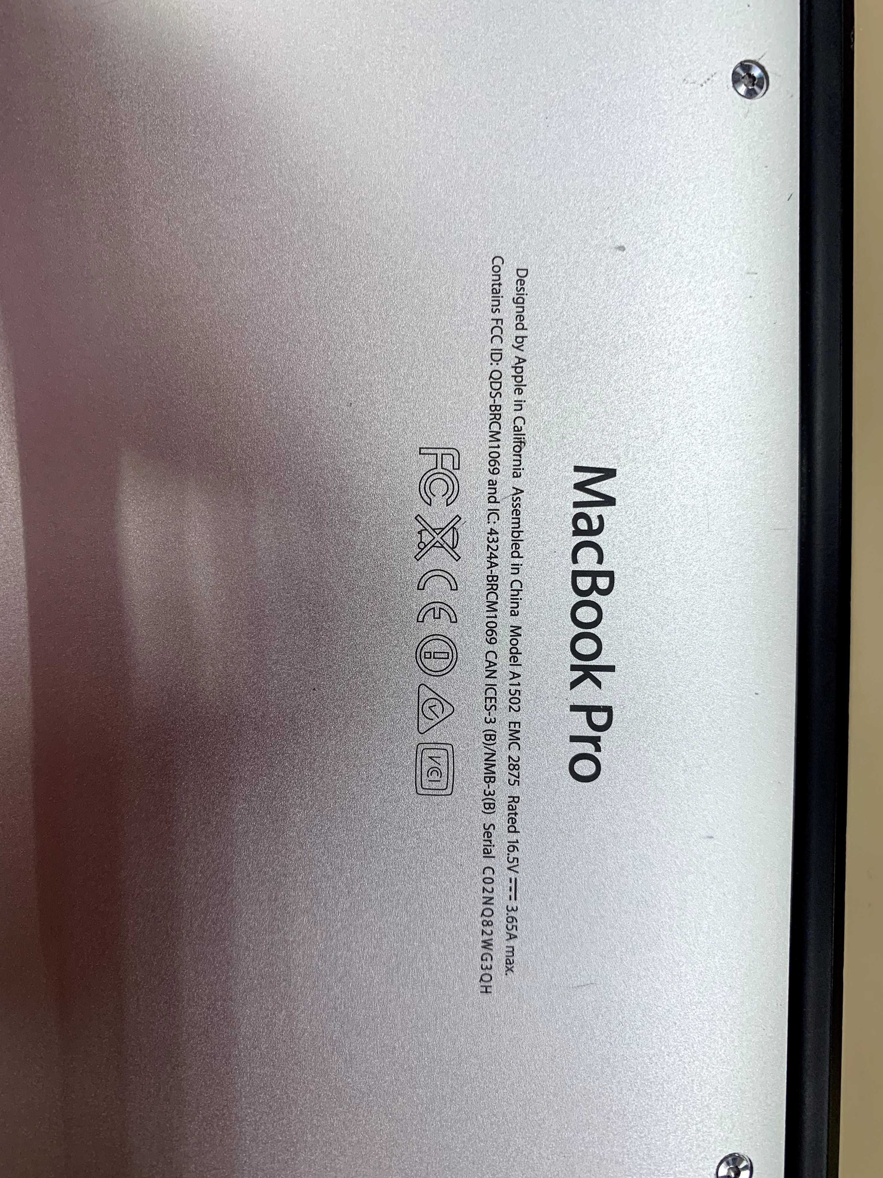 Macbook PRO A1502 2014