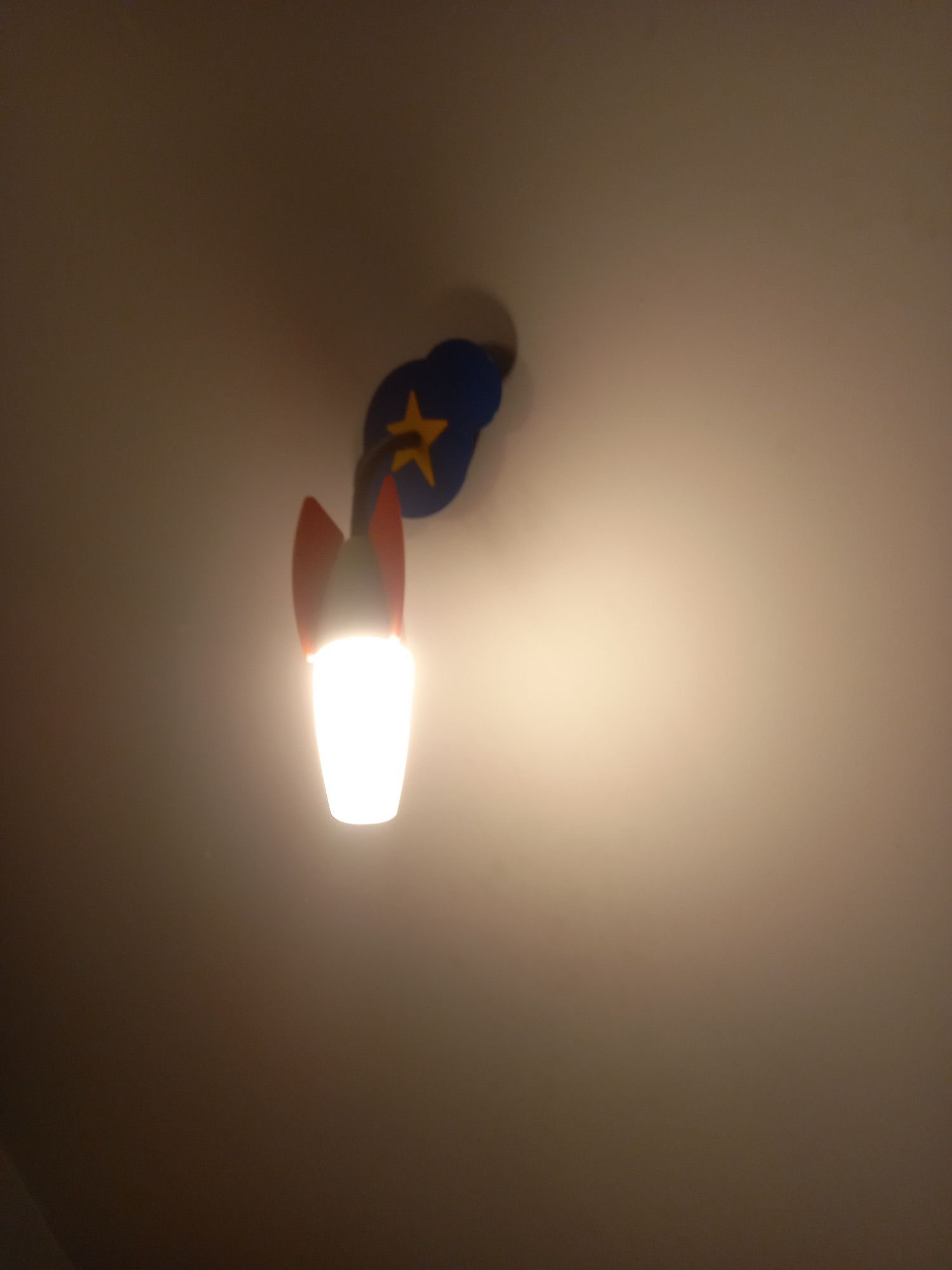 Lampa i kinkiet Ealo rakiety piękne