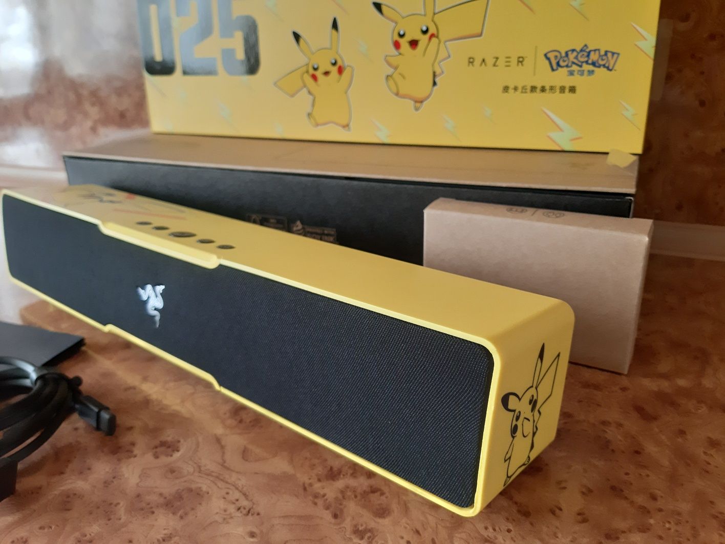 Игровой саундбар Razer Leviathan V2 X Pokemon Pikachu limited edition