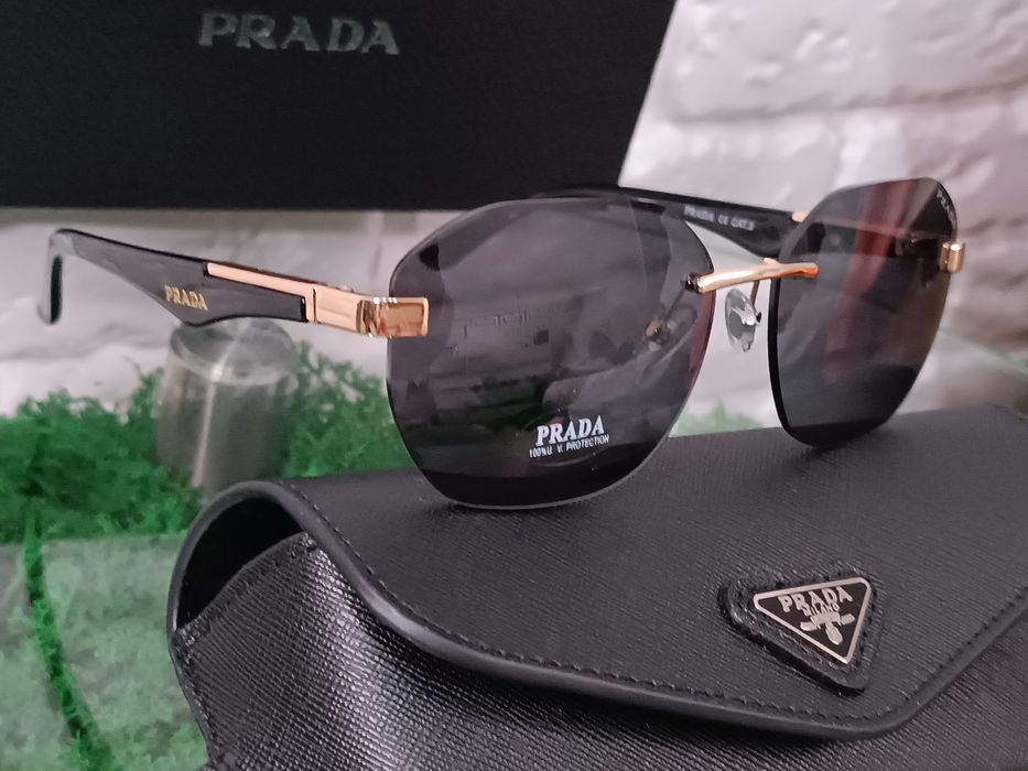 Брендові  жіночі окуляри  Prada. Нові.