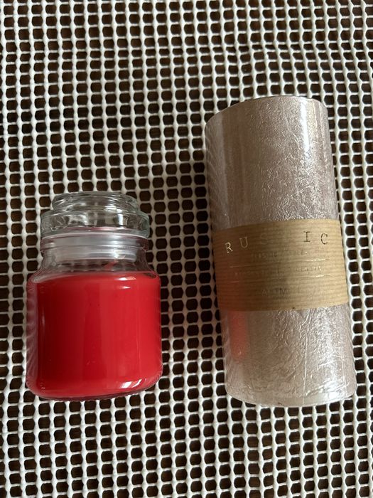 Świece zapachowe nowe cena za kpl.