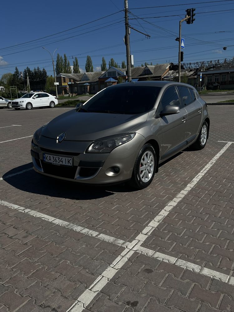 Renault Megane 3, 1.6 газ-бензин