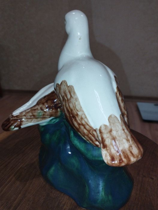 Статуэтка Голуби, керамика, майолика.