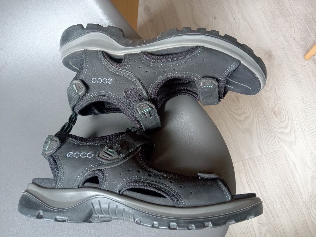 Sandały outdoorowe Ecco 38