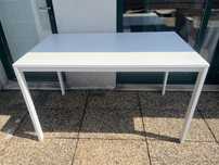 Mesa branca Ikea
