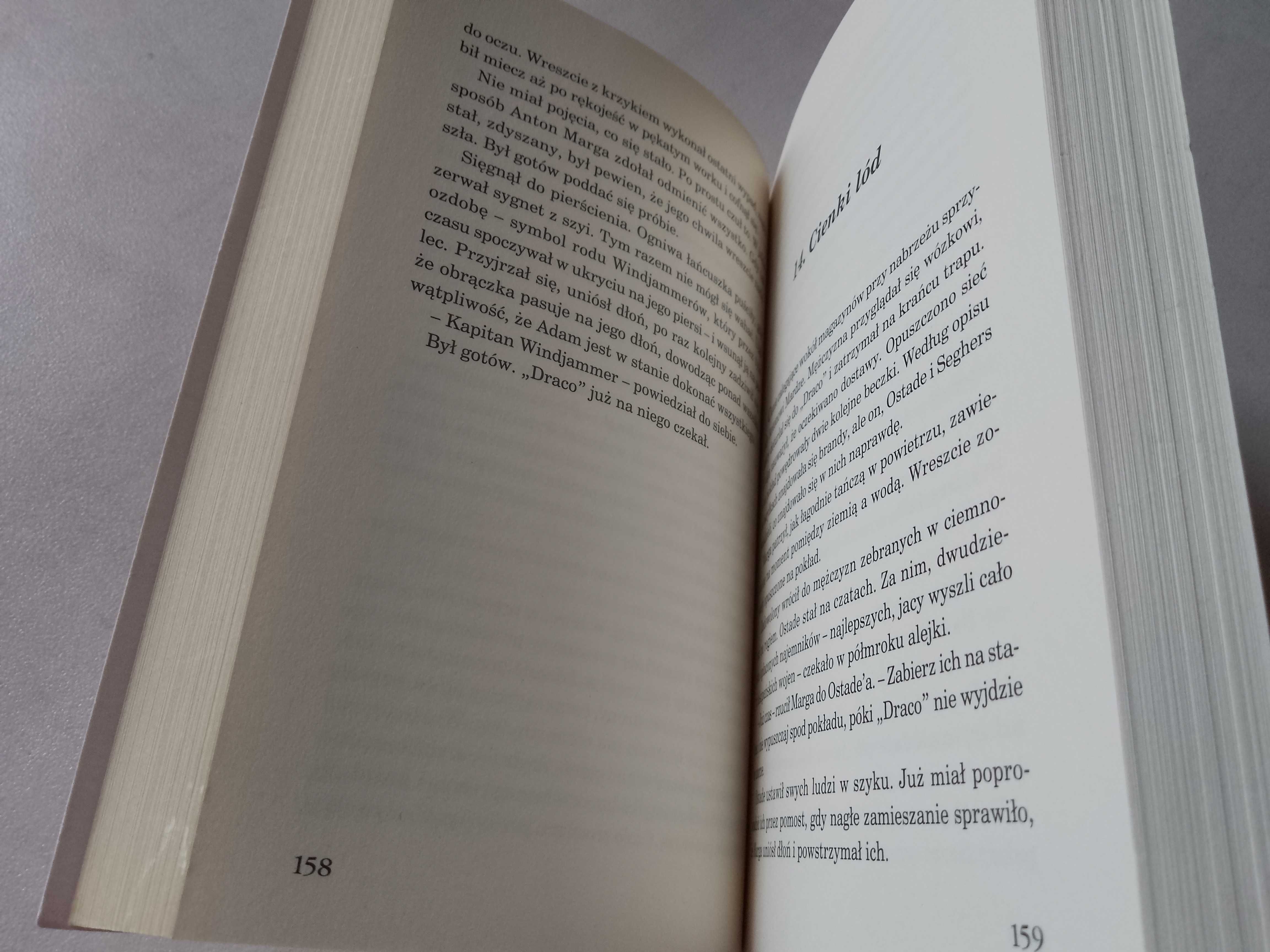 V. A. Richardson "Ulica Noży" księga trzecia Sagi Rodu Windjammerów