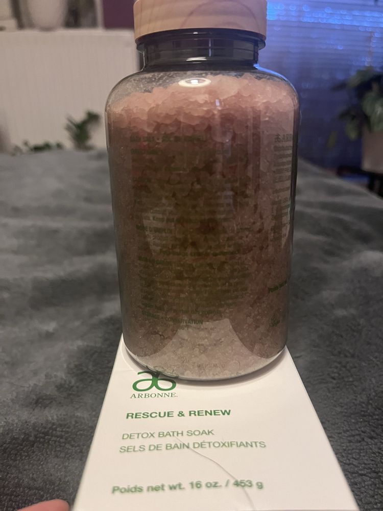Arbonne Rescue & Renew Oczyszczająca sól do kąpieli