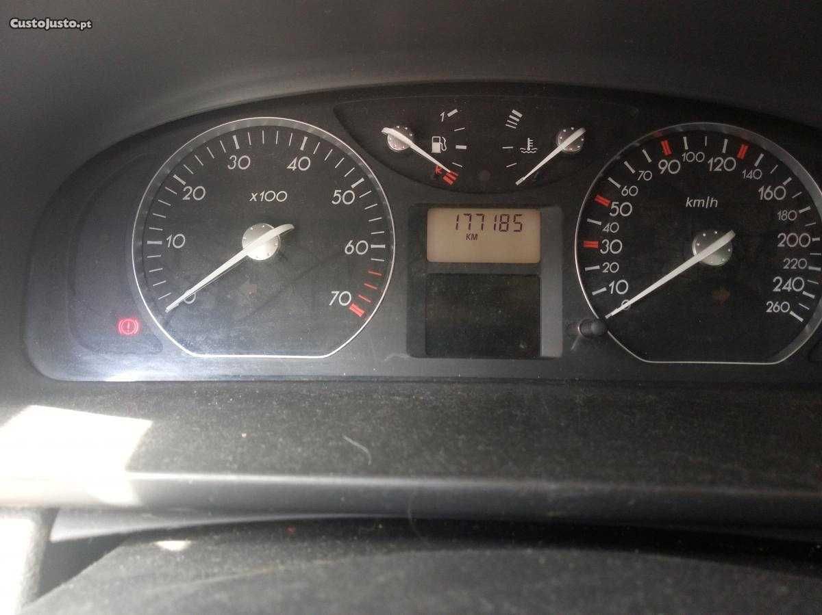Renault Laguna 1.6 Privilege 2002