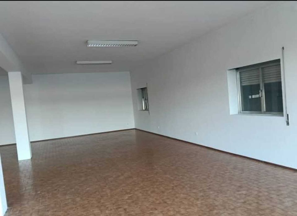 Loja / Armazem  com 200 m2
