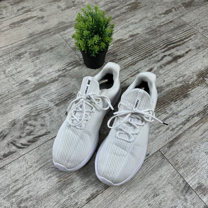 nike viala white aa2181-100