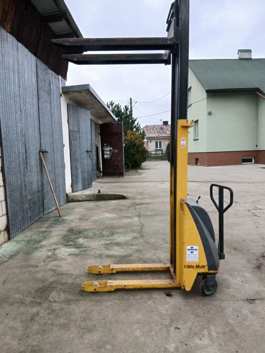 Elektryczny wózek paletowy