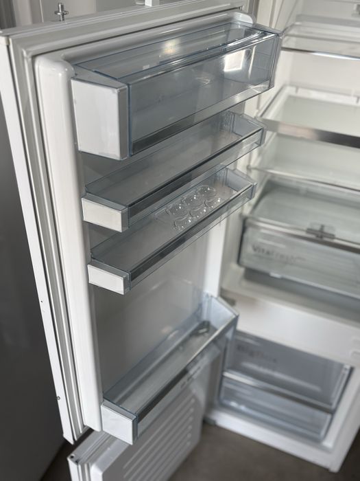 Bosch KIS77 AD40/07 – вбудований холодильник‑морозильник, A+++