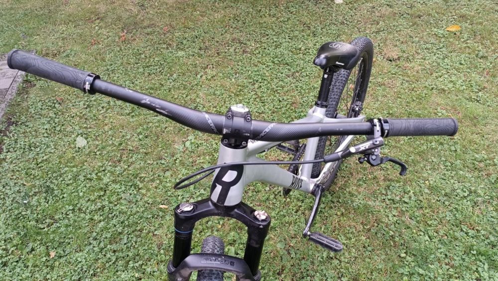 Rower dirt rose the bruce s