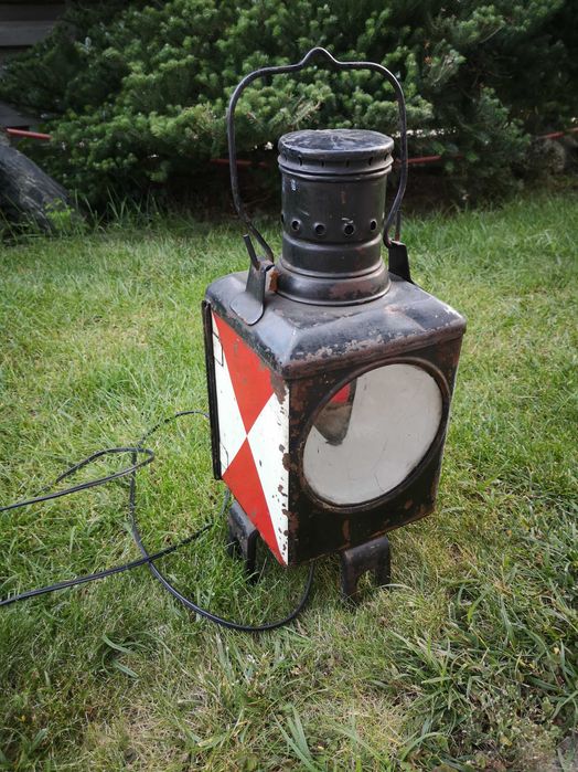Stara lampa kolejowa