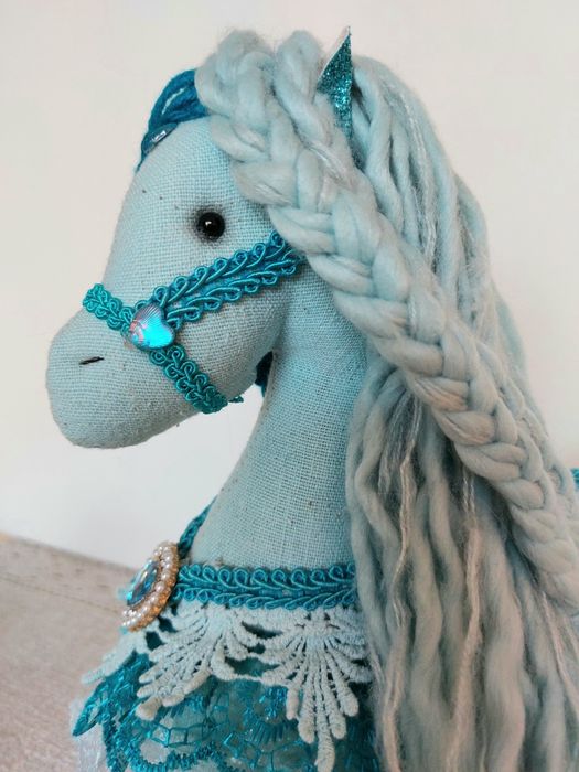 Коник ручної роботи