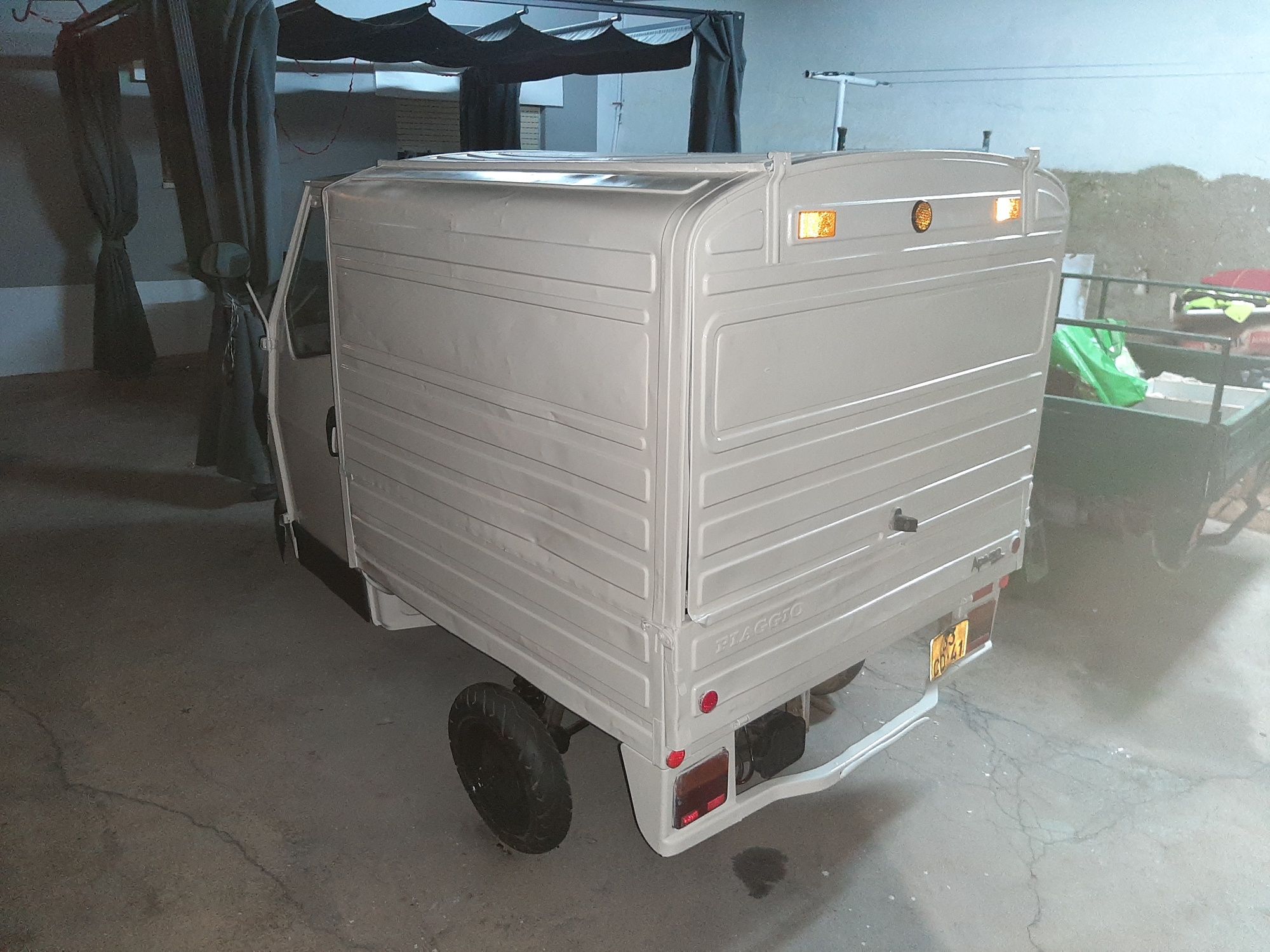 Ape 50 Piaggio triciclo motorizado