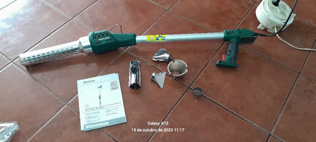 Queimadores de ervas daninhas.