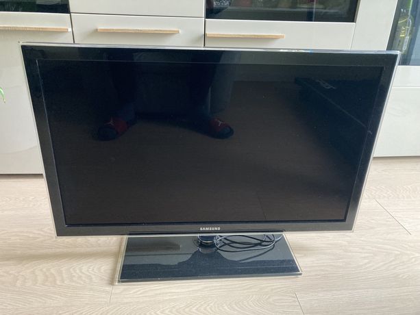 Telewizor Samsung 32’’ UE32D5000 *perełka*