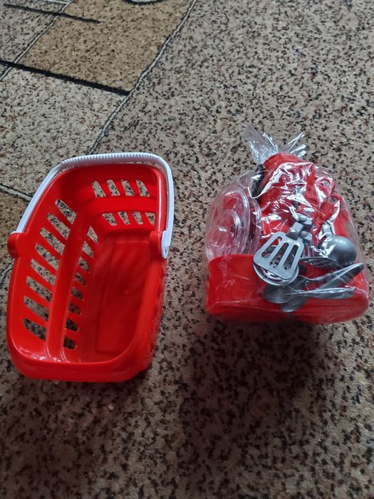 Дитячий іграшковий посуд