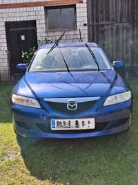 Niebieska Mazda 6 HB